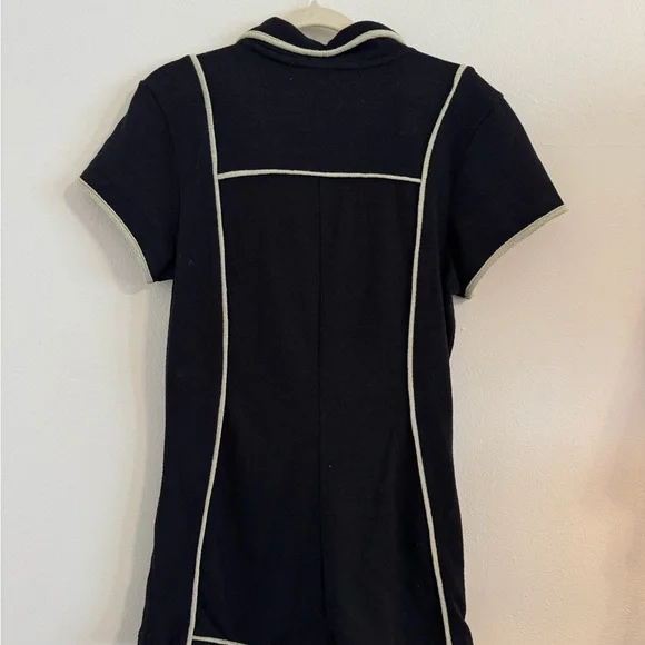 Black Button-Up Polo Romper - Picture 4 of 4